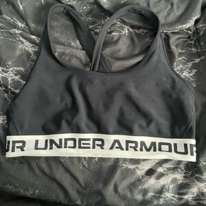 Under Armour Women's Black Sports Bra without padding